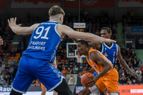 随后在快攻 随后在快攻