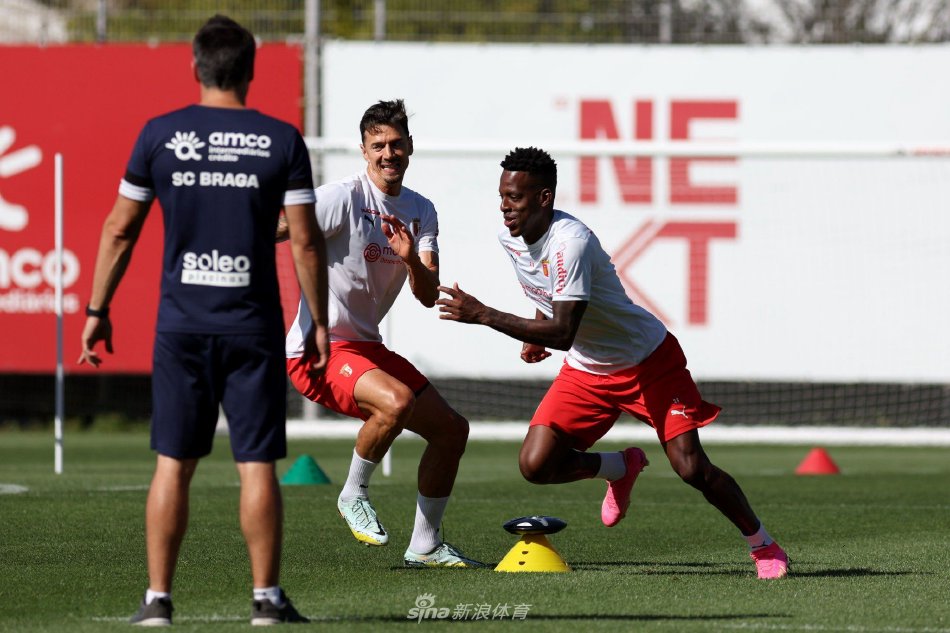 赛季穿7号 赛季穿7号